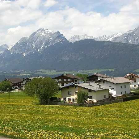 غارني ريجينا Weerberg